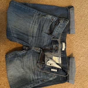 Women’s Banana Republic boyfriend distressed jeans size 26